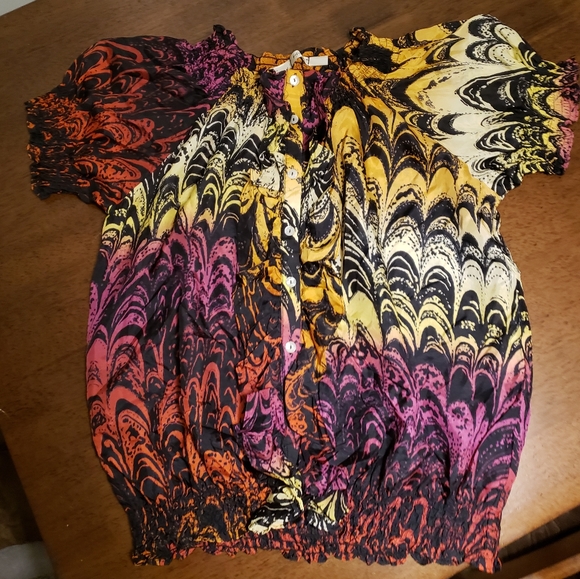 Top - Picture 1 of 2